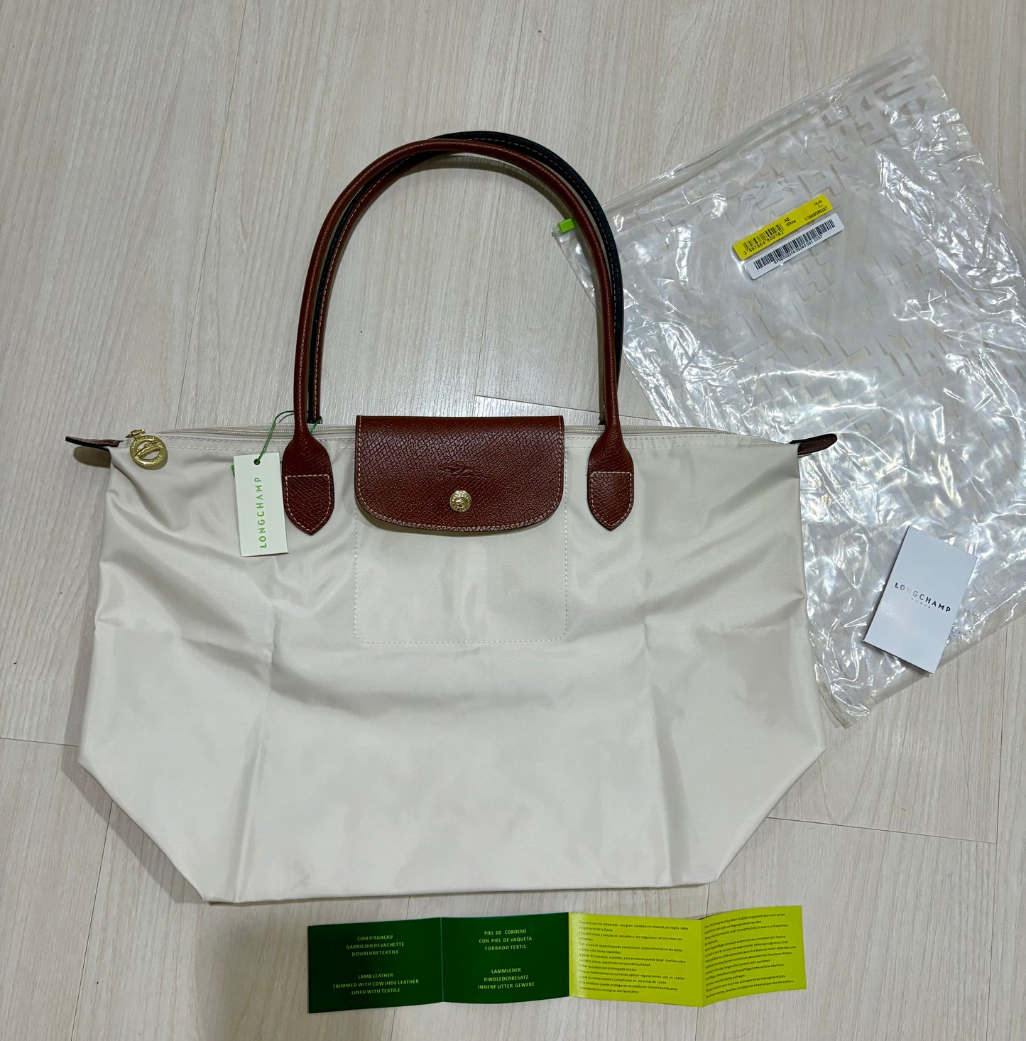 Longchamp Le Pliage tote in medium