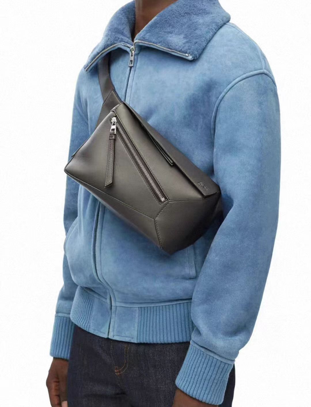 LOEWE
Puzzle leather belt bag