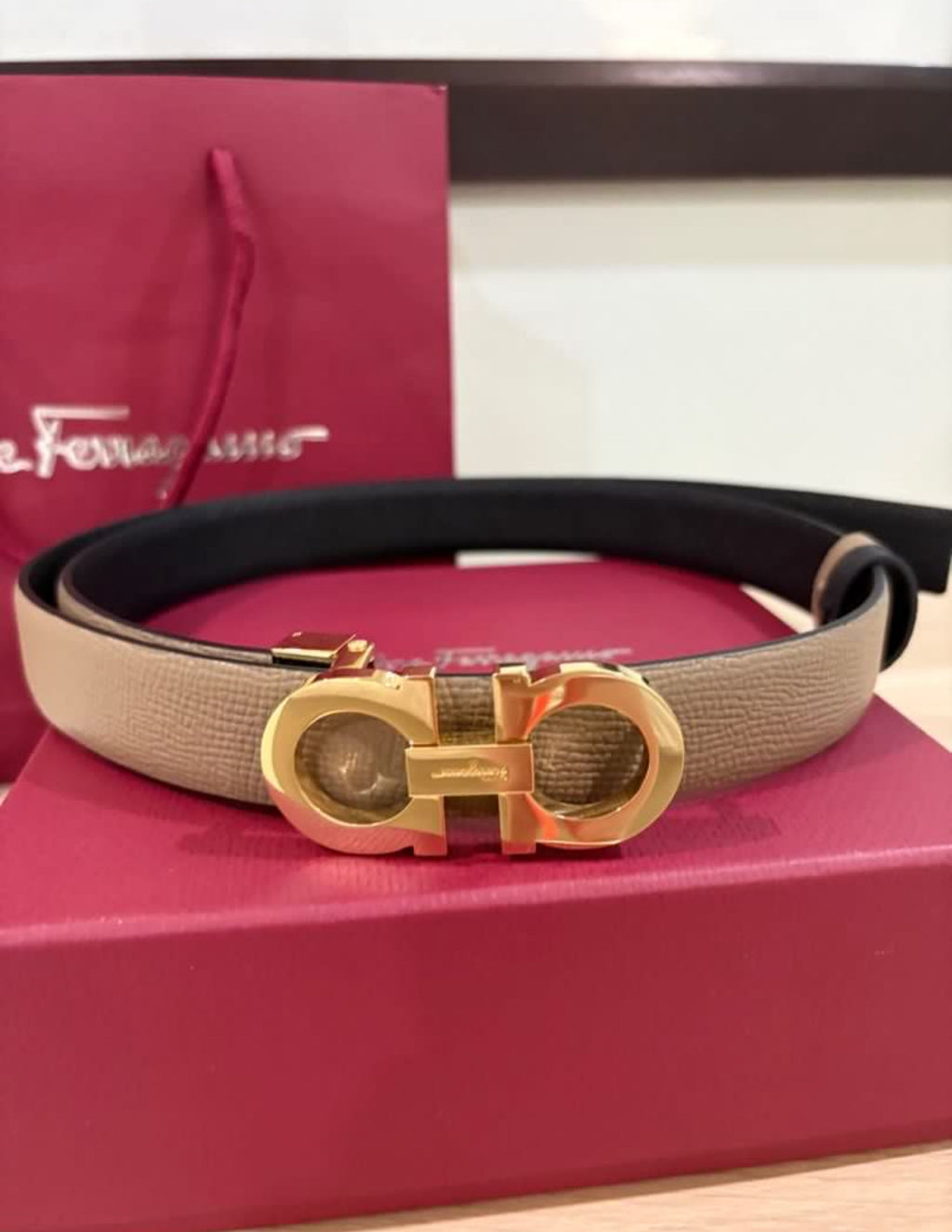 Ladies Gancini Reversible Ferragamo belt