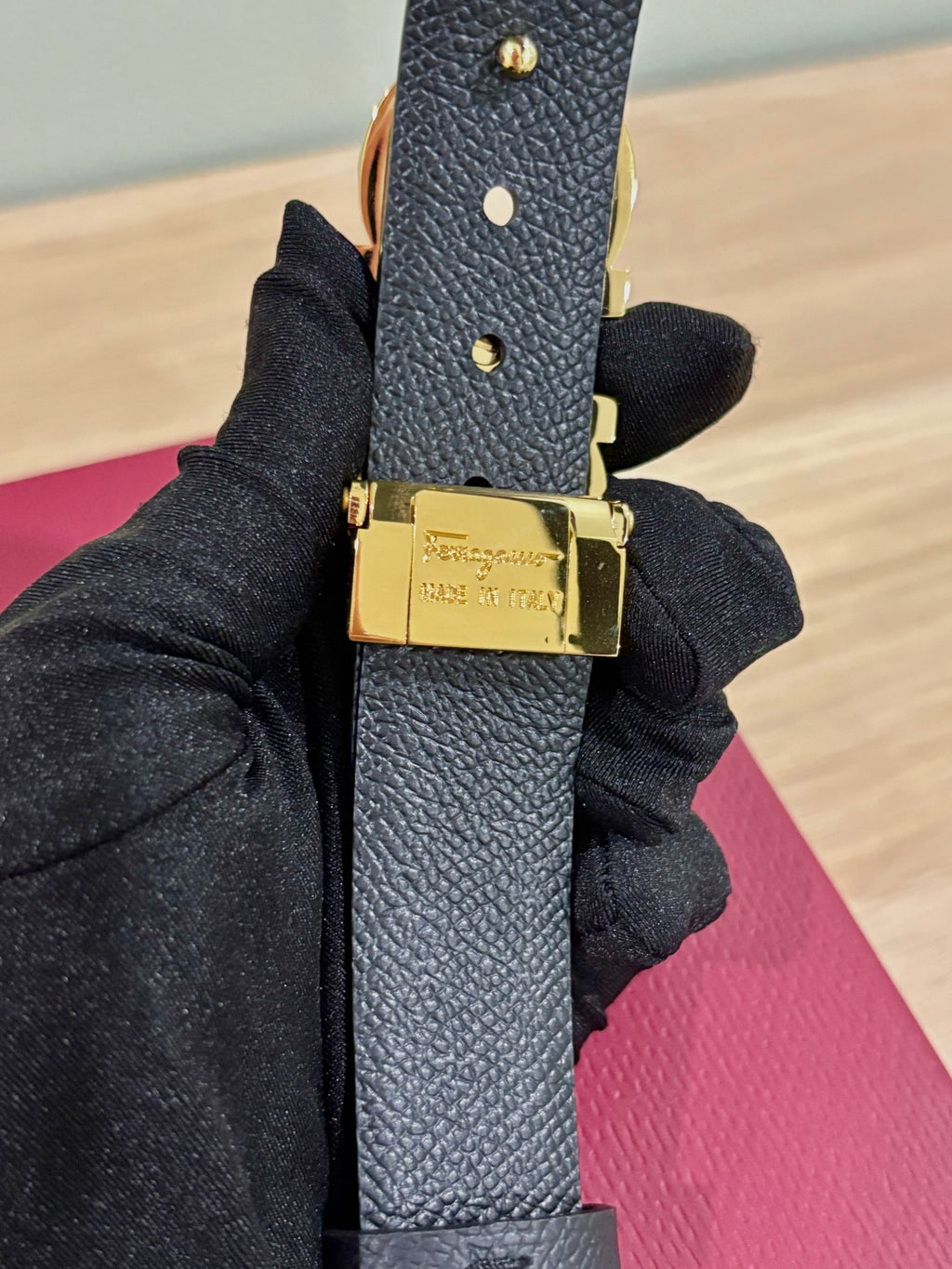 Ladies Gancini Reversible Ferragamo belt