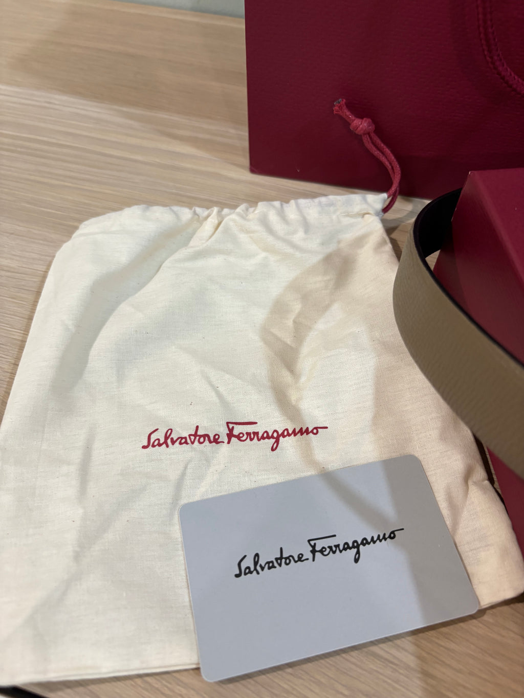 Ladies Gancini Reversible Ferragamo belt