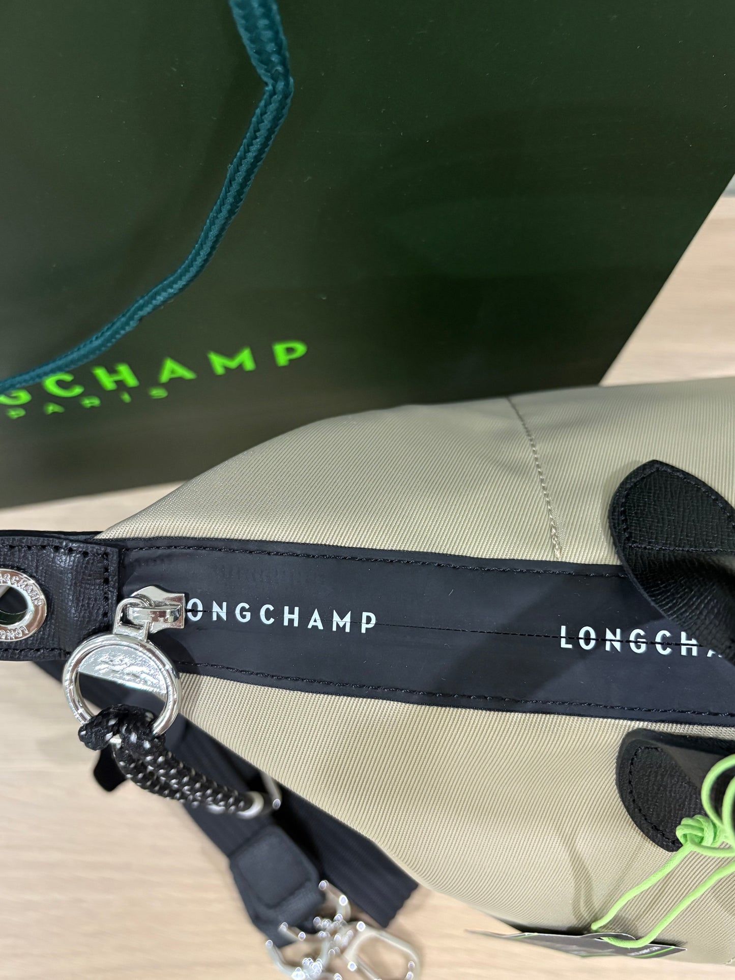 Longchamp Le Pliage Energy M