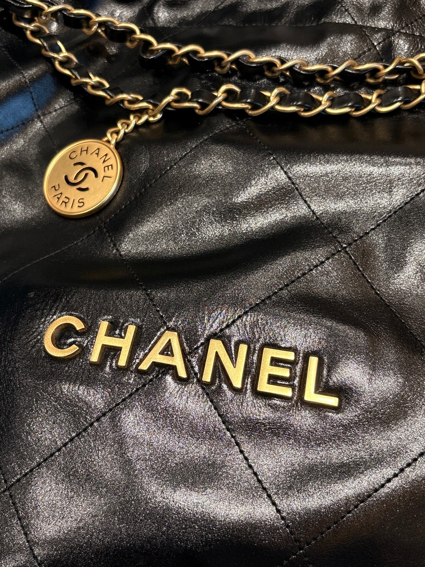 Chanel 22 large size hobo bag