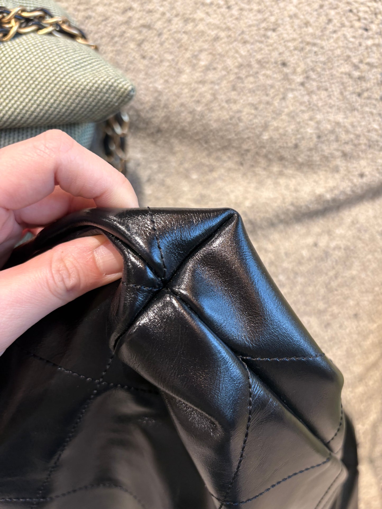 Chanel 22 large size hobo bag