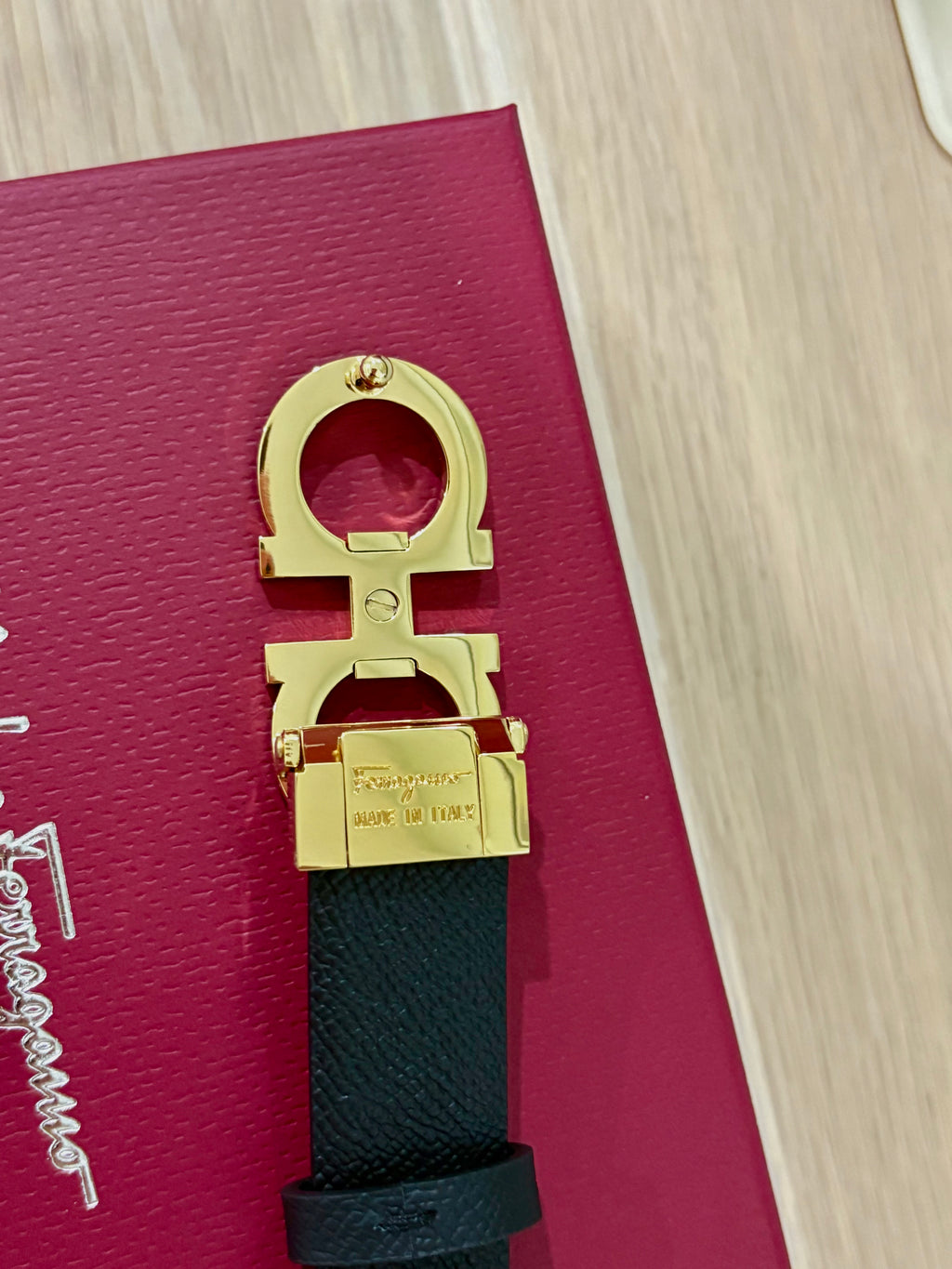 Ladies Gancini Reversible Ferragamo belt