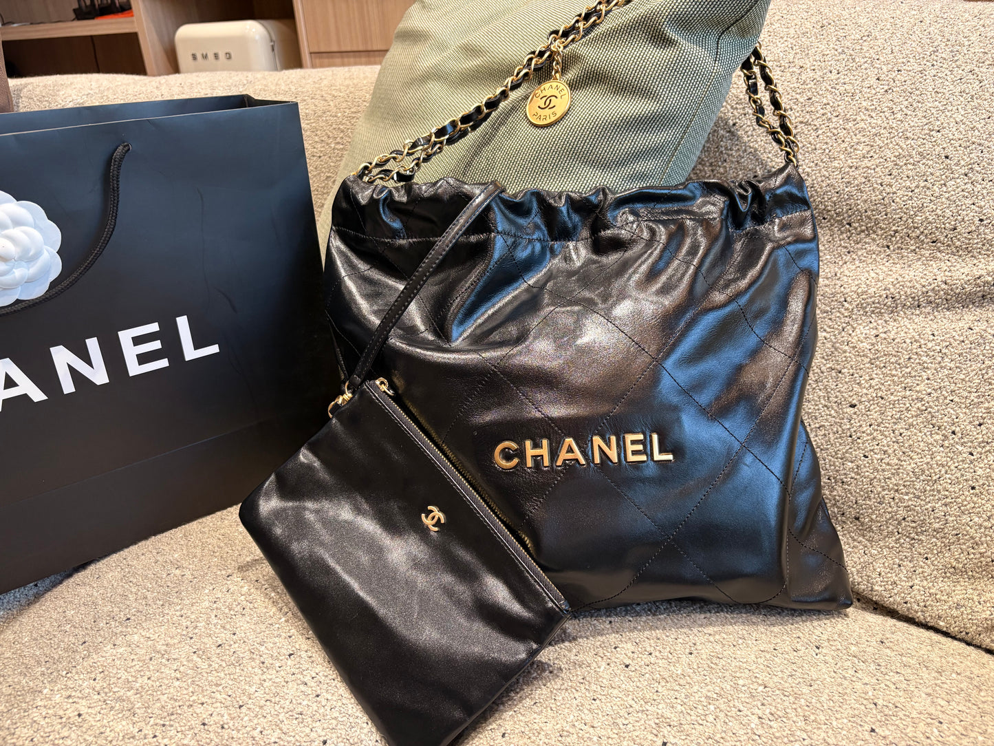 Chanel 22 large size hobo bag