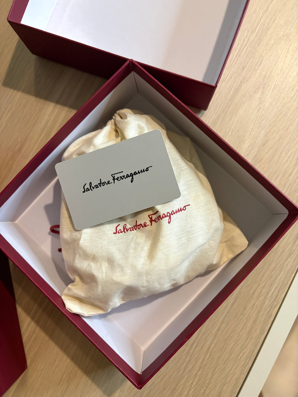 Ladies Gancini Reversible Ferragamo belt