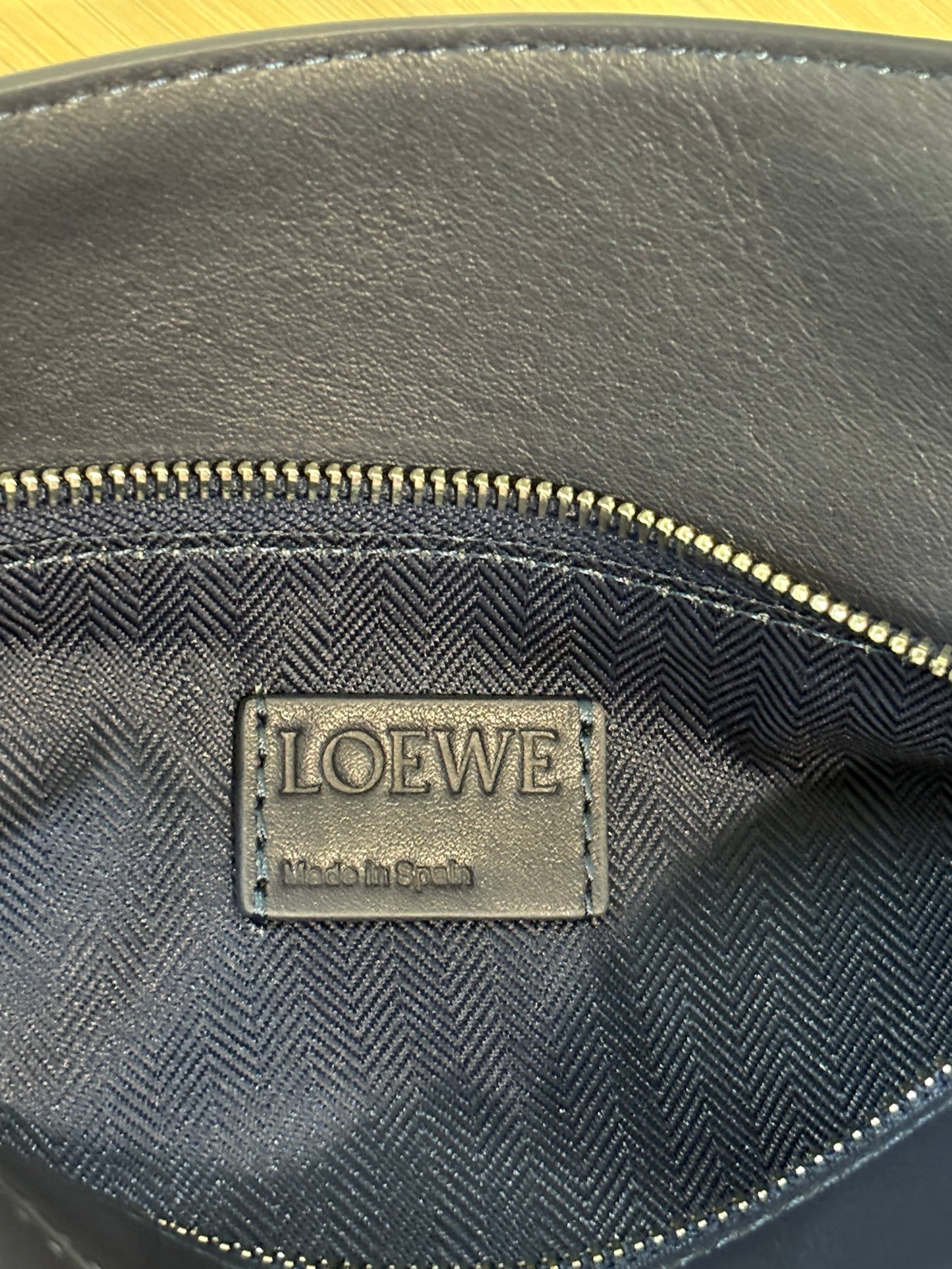 Loewe Puzzle Crossbody Bag (LIMITED EDITION )