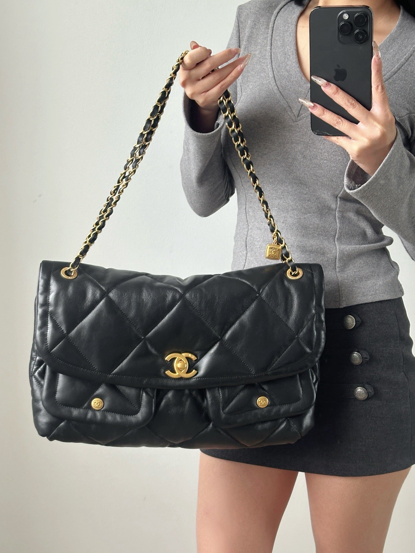 Chanel 19 Large Flap Bag – Black Lambskin with Mixed-Metal Chain